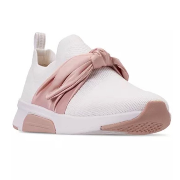 mark nason debbie sneaker